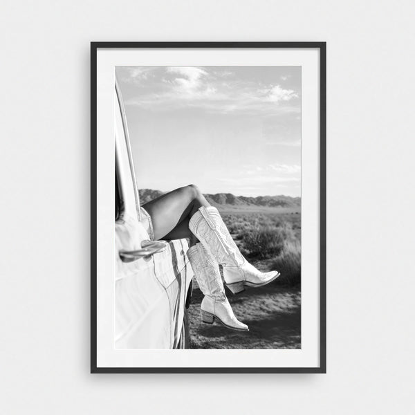 Wander West Black & White