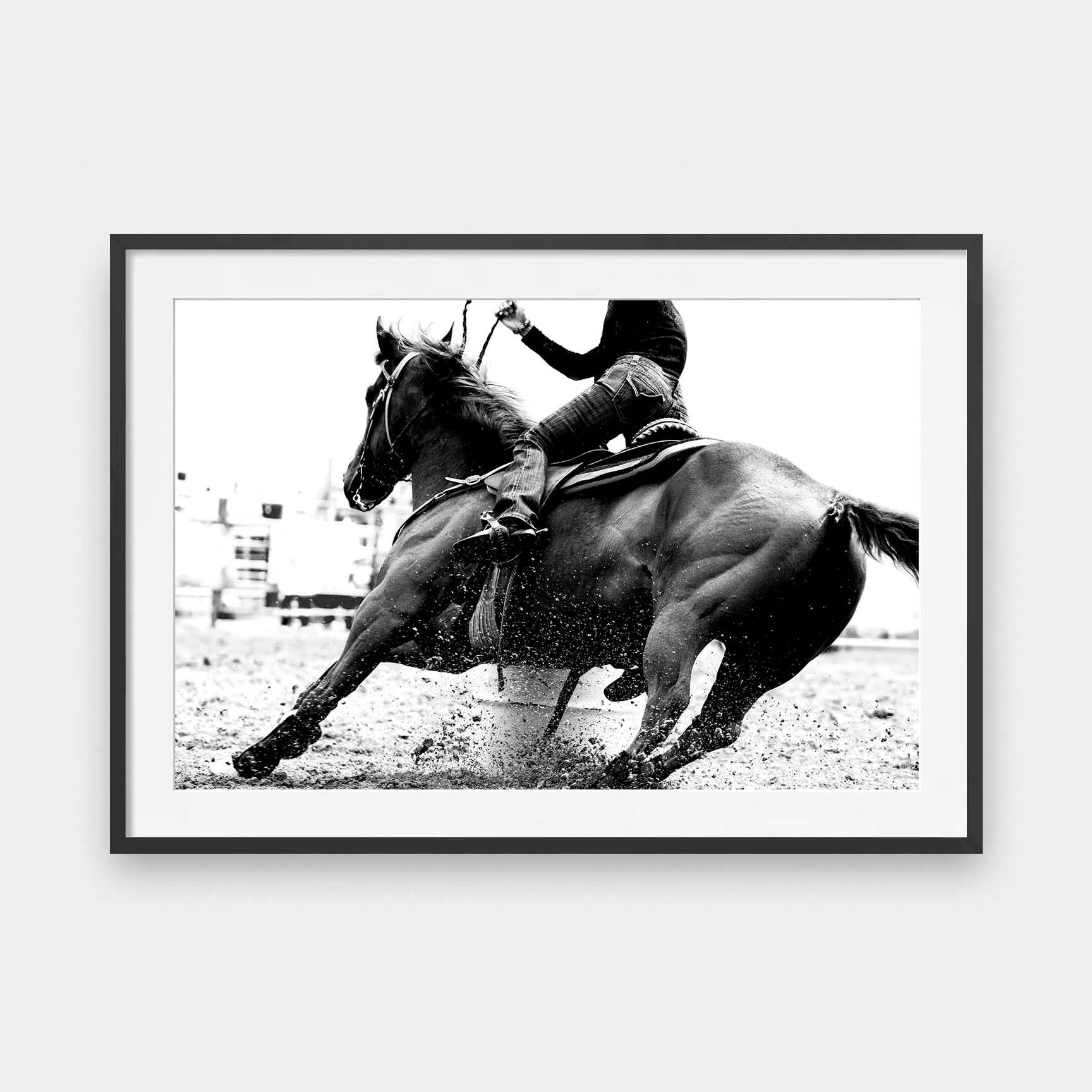 BarrelRace_black_LNDNGRAY_2048